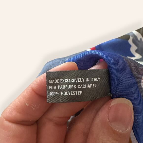 Cacharel Lou Lou square satin scarf - Picture 3 of 5